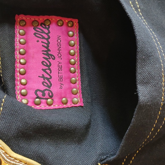 Betsey Johnson tote - Picture 4 of 6